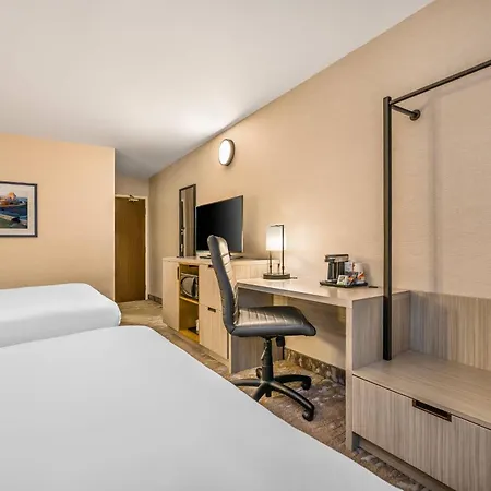 Comfort Inn Ancienne-Lorette - Quebec Airport-3