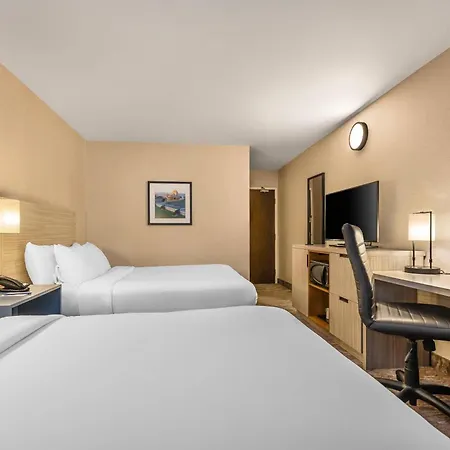 Comfort Inn Ancienne-Lorette - Quebec Airport-2