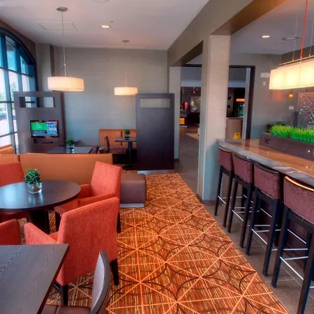 Courtyard By Marriott Waterloo St. Jacobs-3