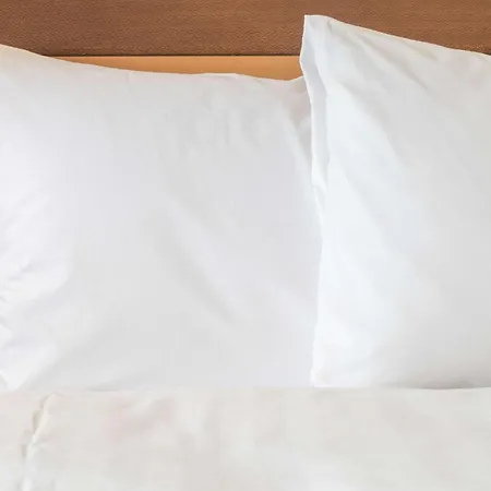 Holiday Inn Express & Suites Toronto Airport South By Ihg-3