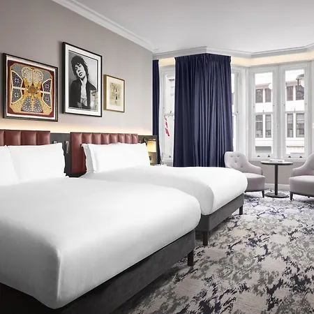 The Trafalgar St James London Curio Collection By Hilton-2