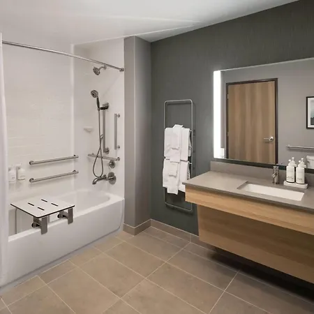 La Quinta Inn And Suites By Wyndham Leavenworth-2