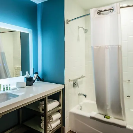 Cambria Hotel Mcallen Convention Center-2