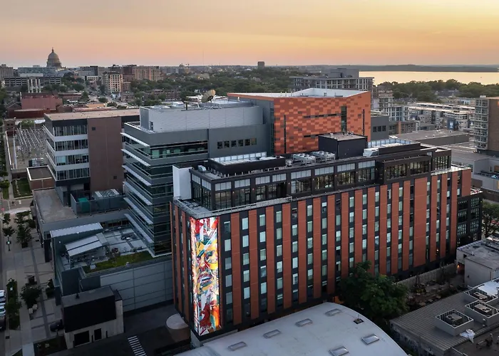 Moxy Madison Downtown Hotel