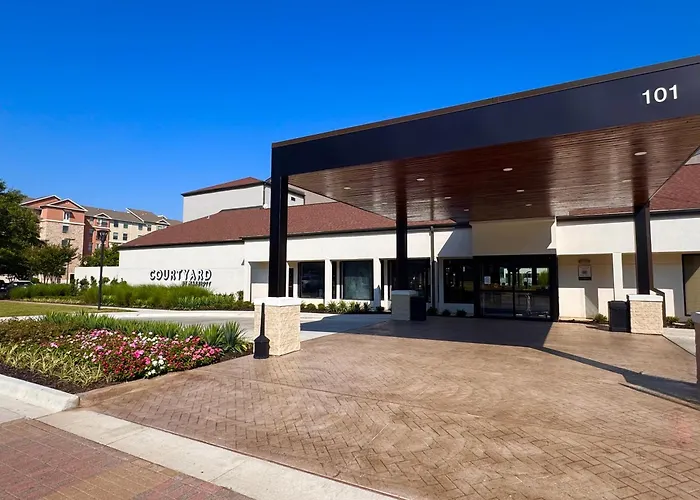 Courtyard By Marriott Waco Hotel