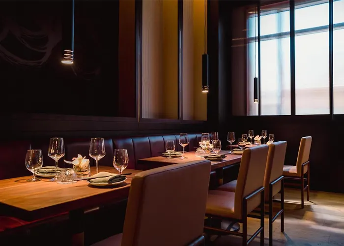 Blossom Hotel Houston, Curio Collection By Hilton