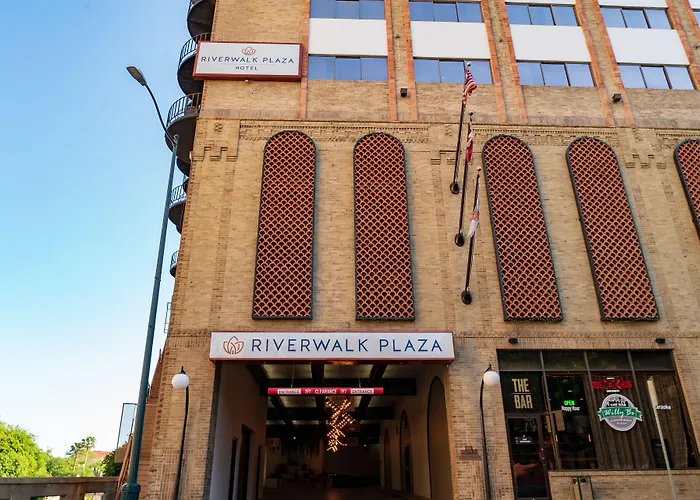 Riverwalk Plaza Hotel San Antonio