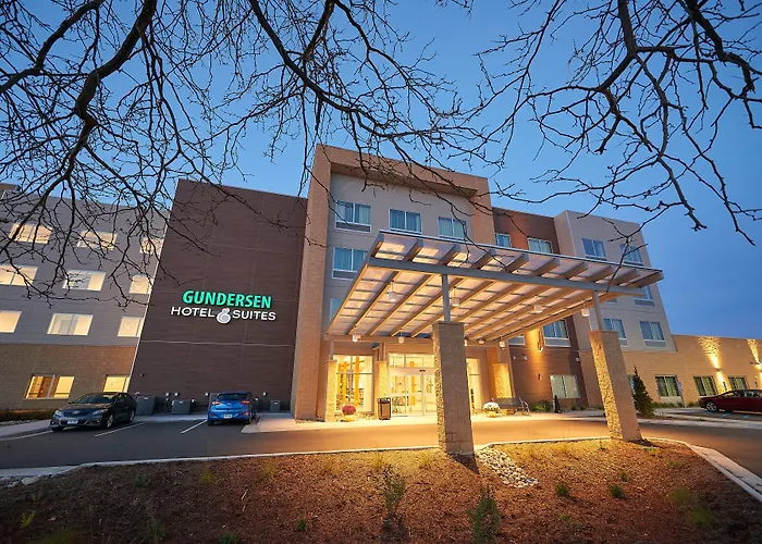 Gundersen Hotel & Suites La Crosse