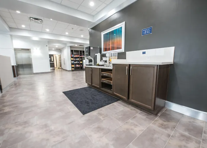 Best Western Plus Roland Inn & Suites San Antonio