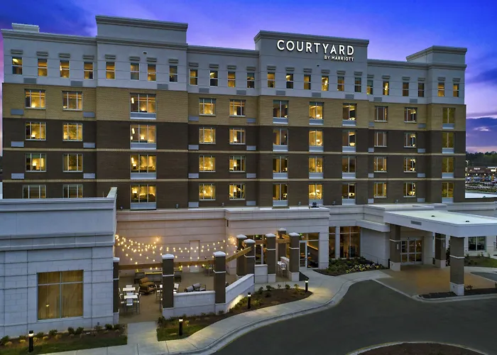 Courtyard By Marriott Raleigh Cary/Parkside Town Commons Hotel