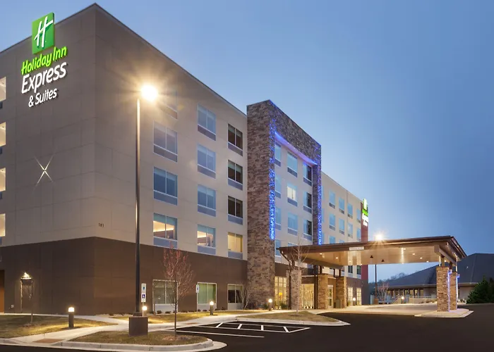 Holiday Inn Express & Suites - Hudson I-94 By Ihg