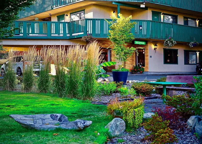 Robin Hood Inn And Suites Victoria