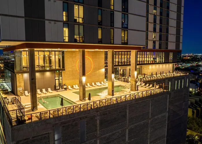 Sentral Forme Houston Hotel