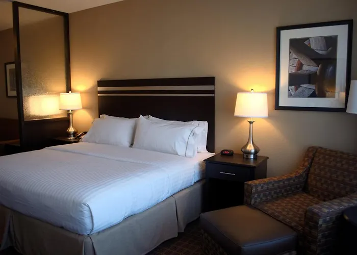 Holiday Inn Express & Suites Golden By Ihg