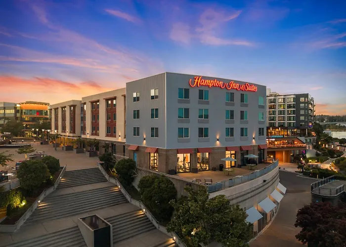 Hampton Inn & Suites Bremerton